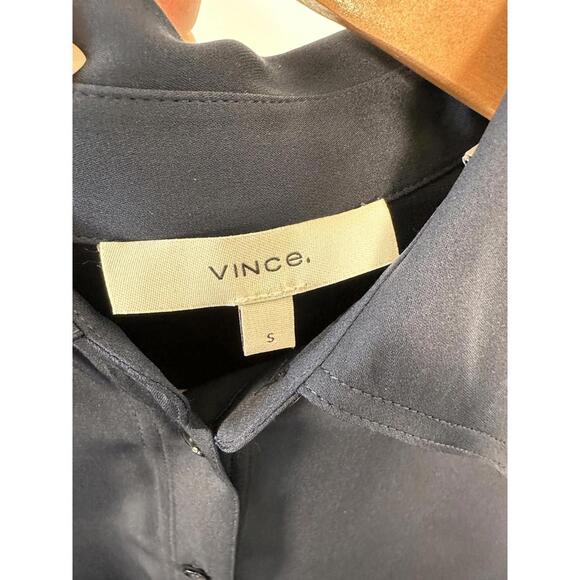 Vince. Stretch-Silk Button-Front Blouse Navy coastal blue Top / Blouse Size S - Picture 5 of 9